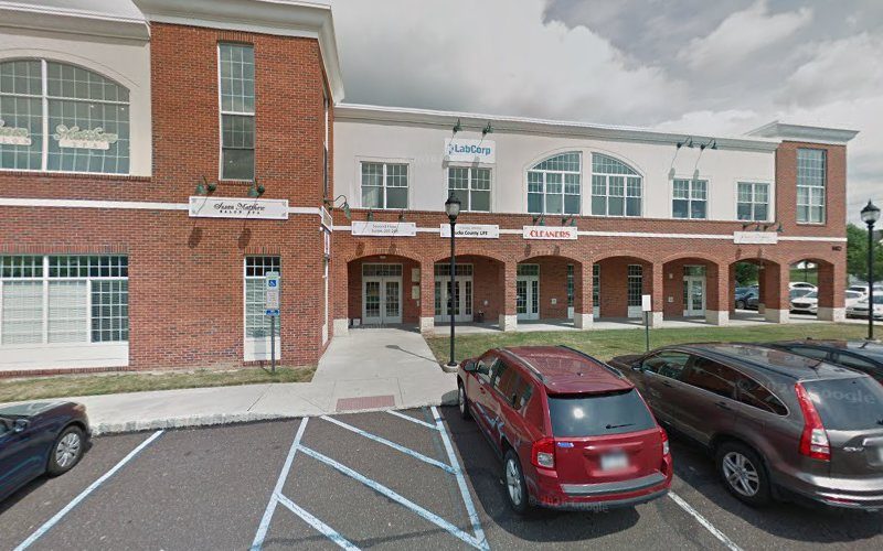 Healthy Solutions by Dr. Luciano Weight Loss & Aesthetic Medicine med spa in Ivyland, PA